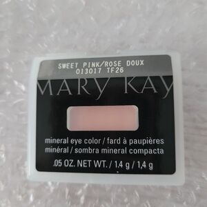 Mary Kay Mineral Eye Color sweet pink. New